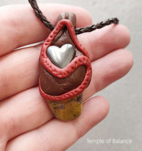 Load image into Gallery viewer, Pendant - Serpentine / Stitchtite with HEMATITE
